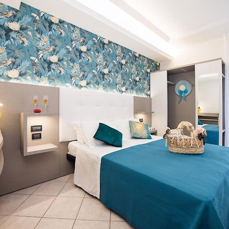Viva Beach Hotel Rimini Exterior foto