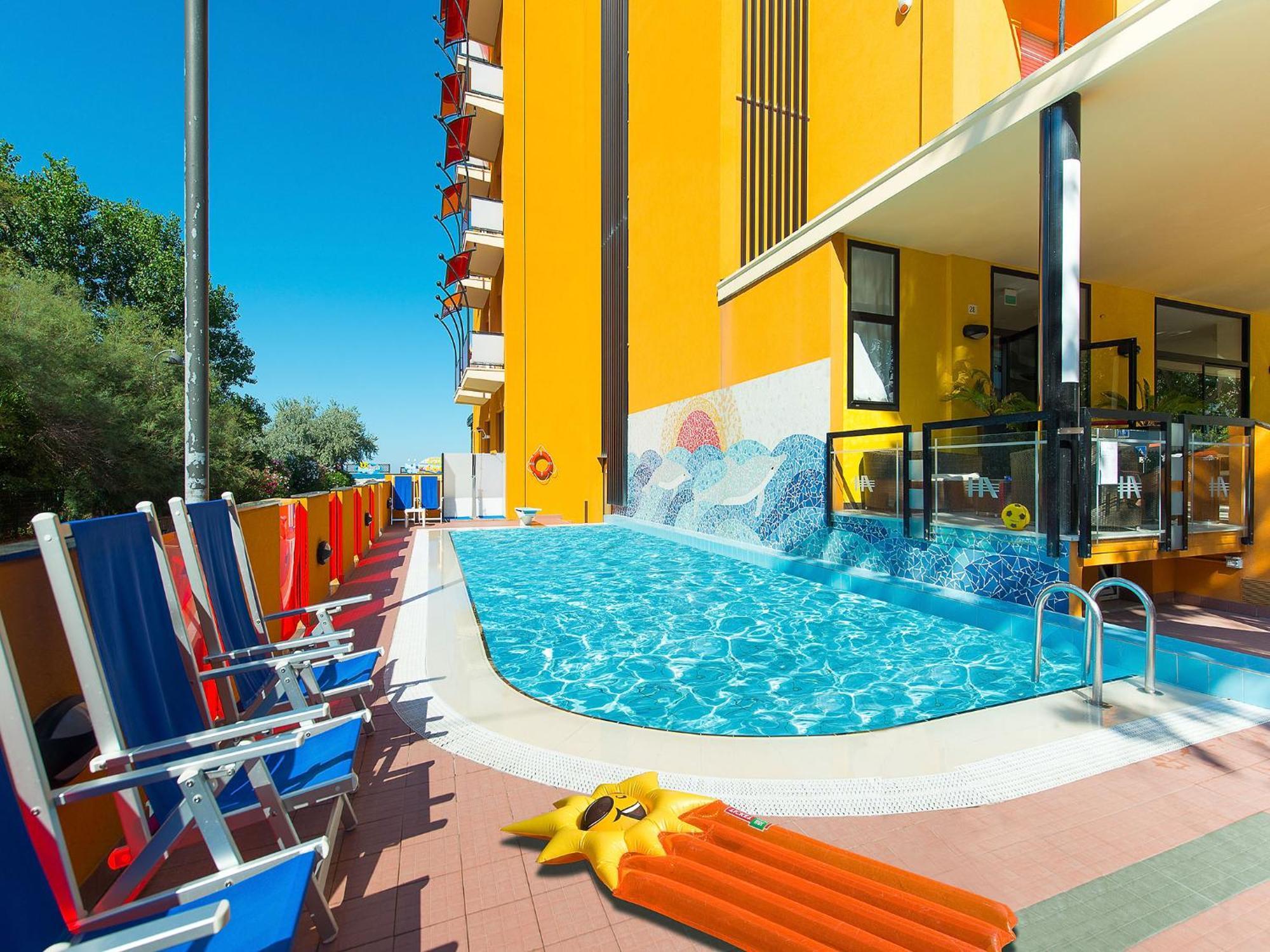 Viva Beach Hotel Rimini Exterior foto